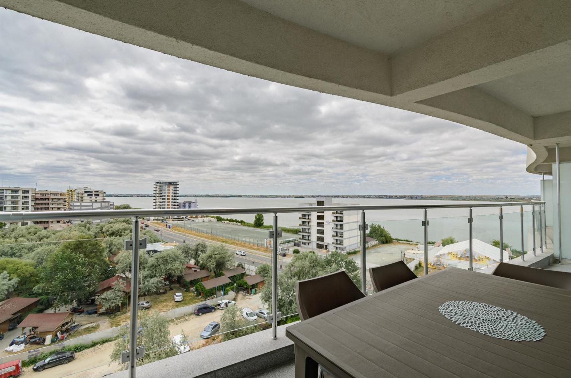 Black Sea Booking - Helsinki Mamaia Exteriör bild